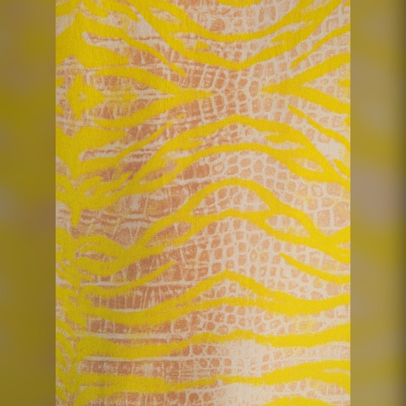 Equipment Riley Tee in Canary Multi-XS - Picture 3 of 12